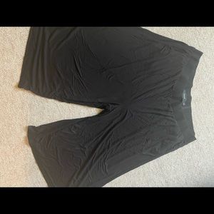 Torrid palazzo Capri pants, size 4